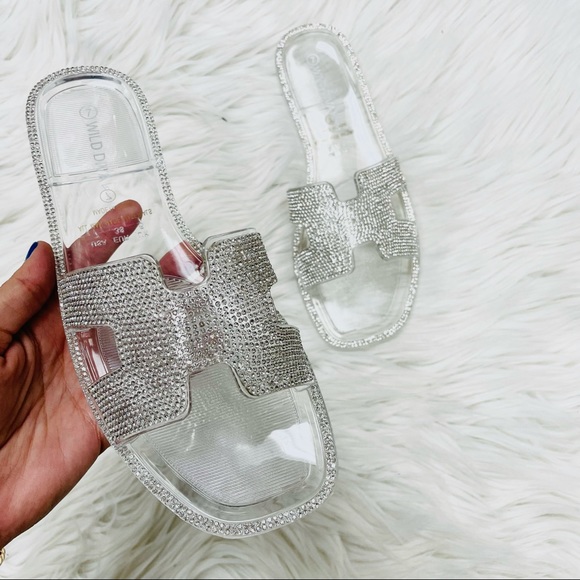 Clear rhinestoned cutout jelly sandal - Picture 2 of 5